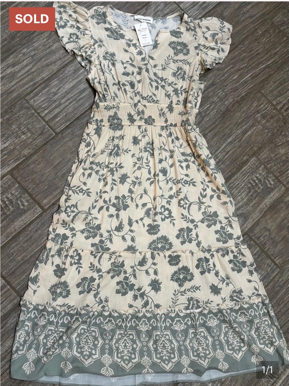 Lucky Brand Cream Maxi Dress with Sage Floral Print Petite L